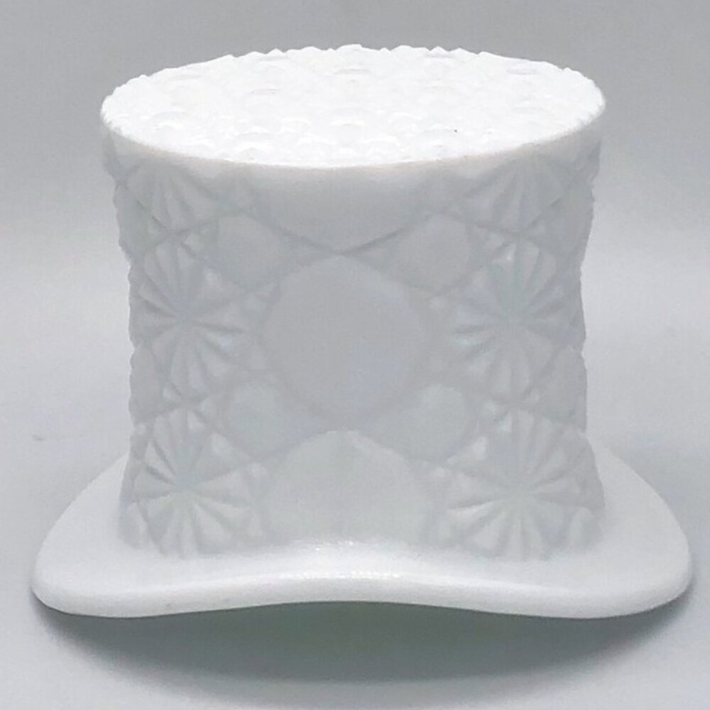 Vintage Fenton Milk Glass‎ Top Hat Daisy And Button Pattern